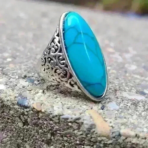 Silver tone turquoise like ring size 5.75 - Picture 1 of 17